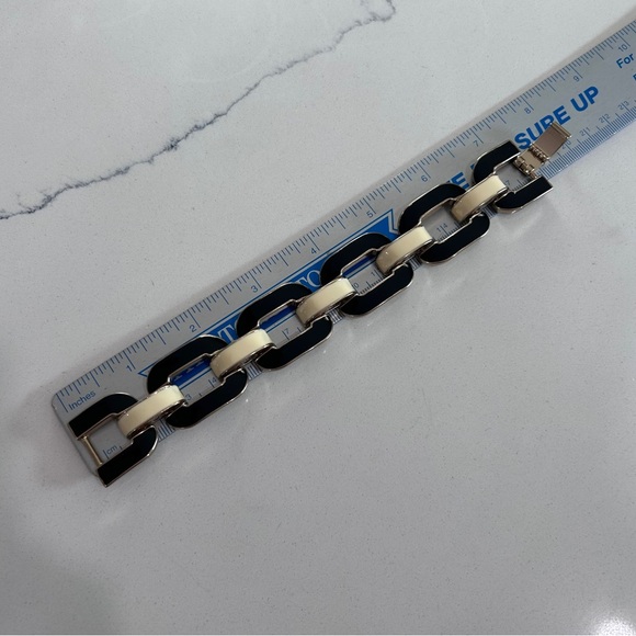 Vintage Enamel & Gold Tone Bracelet - Picture 13 of 14